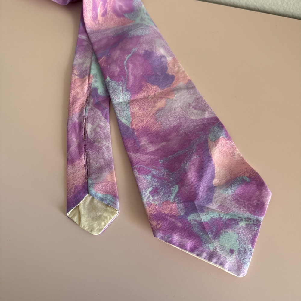 Vintage 1970s Handmade Abstract Watercolor Print Pink/Purple/Blue 4.5" Wide Tie